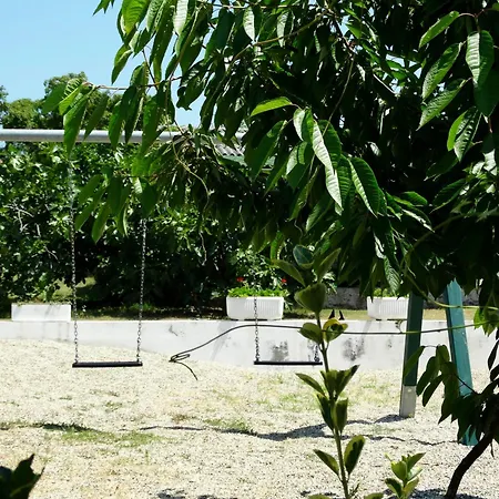 格兰西卡公寓 * 马林斯卡